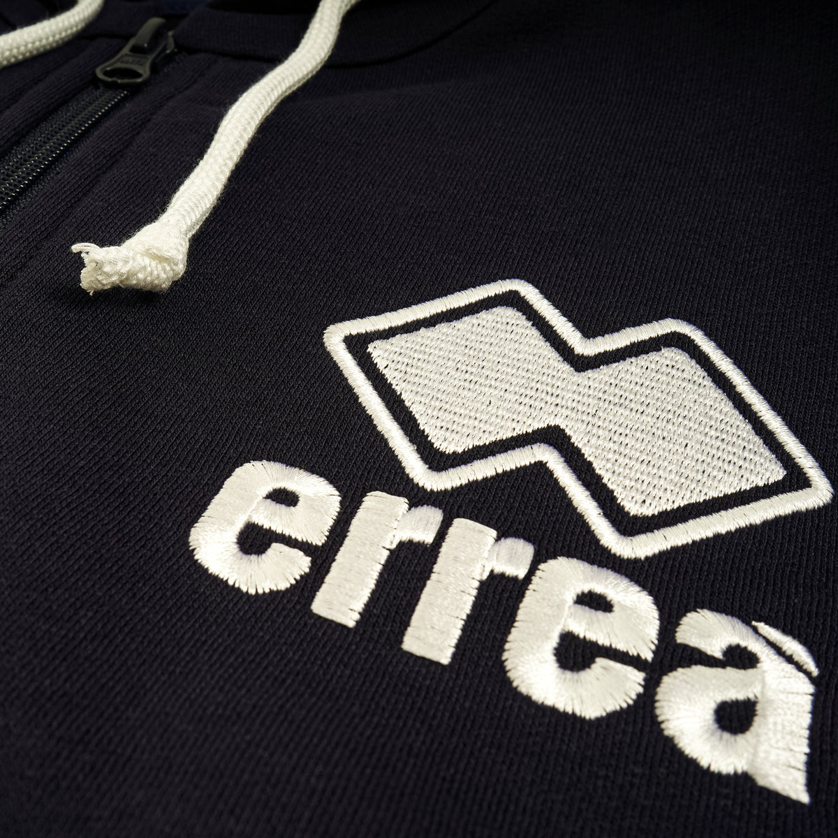 ESSENTIAL FW21/22 MAN EMBR SWEATSHIRT ZIP/HOODY AD