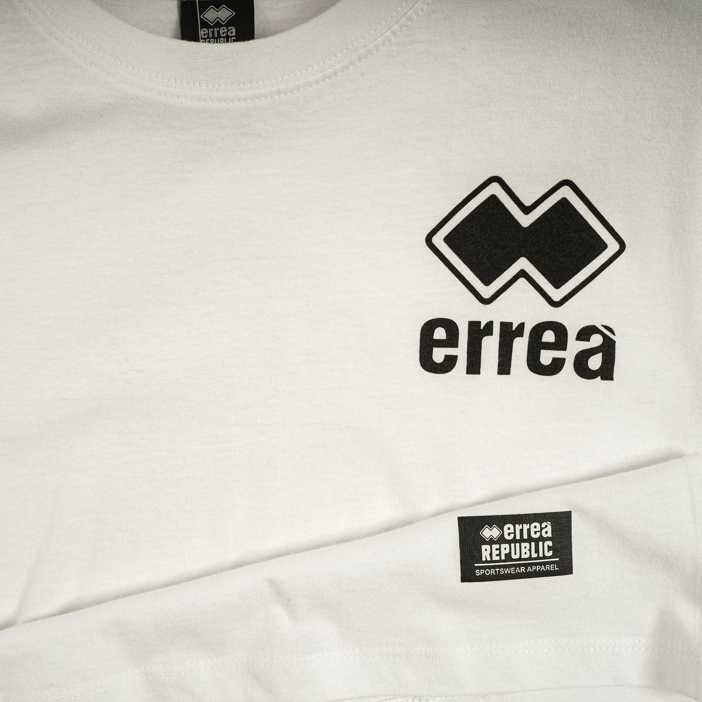 ESSENTIAL FW21/22 MAN LOGO TEE MC JR