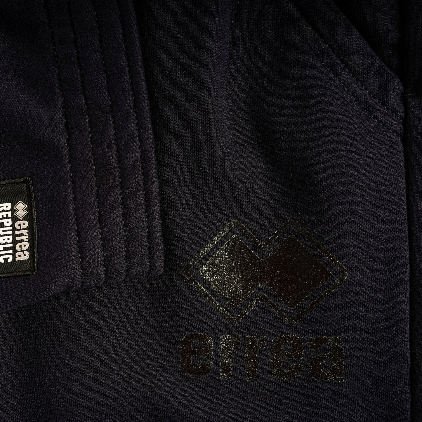 ESSENTIAL FW21/22 MAN LOGO GEL FINES. CUFF PANT AD