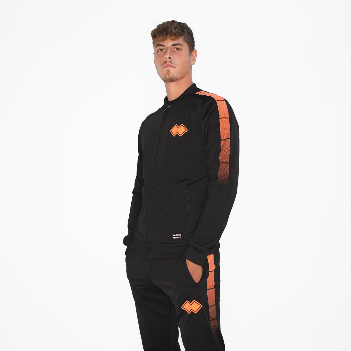 SPORT INSPIRED FW20/21 MAN BOMBER 019 AD