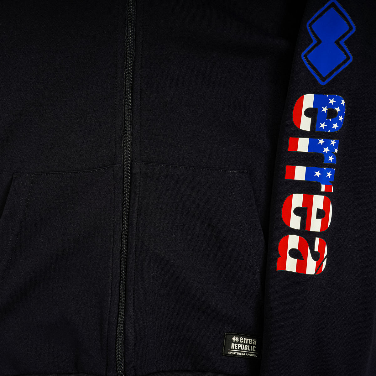 ESSENTIAL FW21/22 MAN ZIP SWEATSHIRT HOODY AD